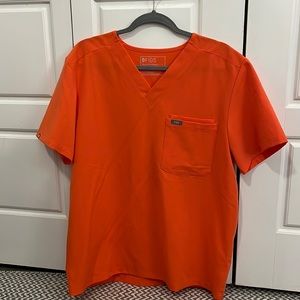 LIMITED EDITION sunset orange men’s vneck Leon 3 pocket scrub top FIGS